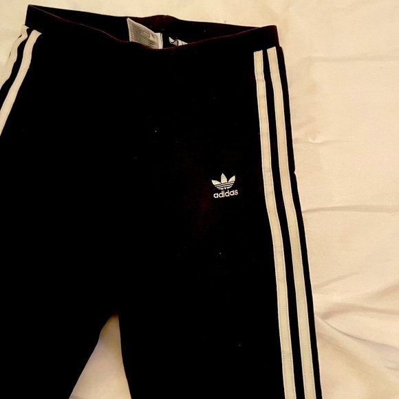 Black adidas leggings with 3 white strips on side - Picture 4 of 9